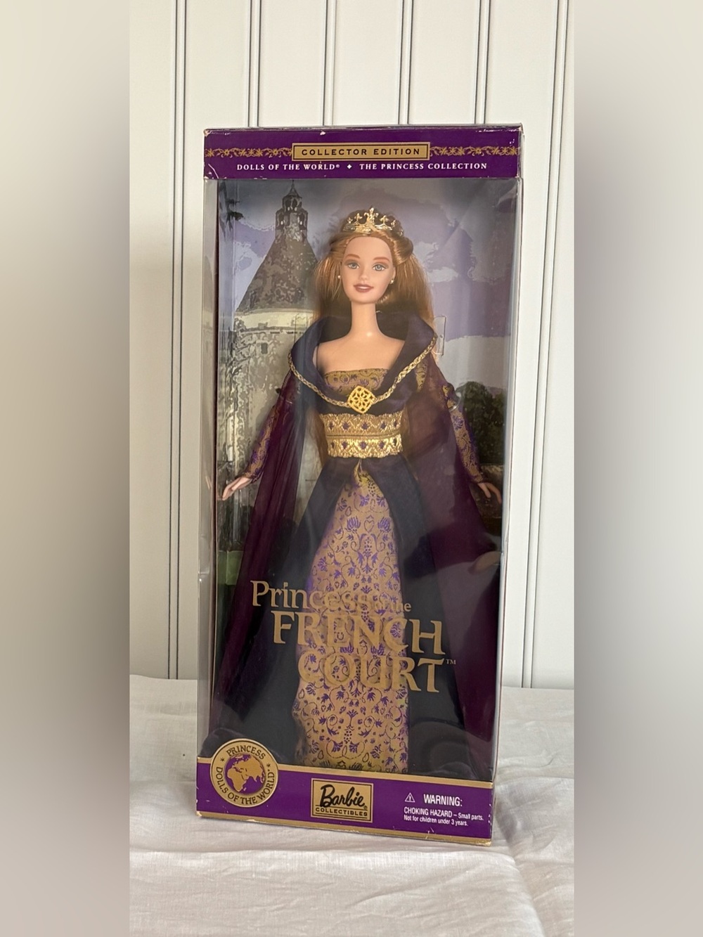 Barbie Princess of the French Court Collector Doll - Purple and Gold Gown - Picture 3 of 4